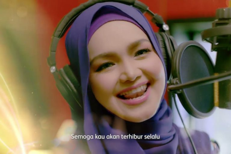 Senandung Hari Raya Untukmu - Dato’ Sri Siti Nurhaliza & Aliff Aziz