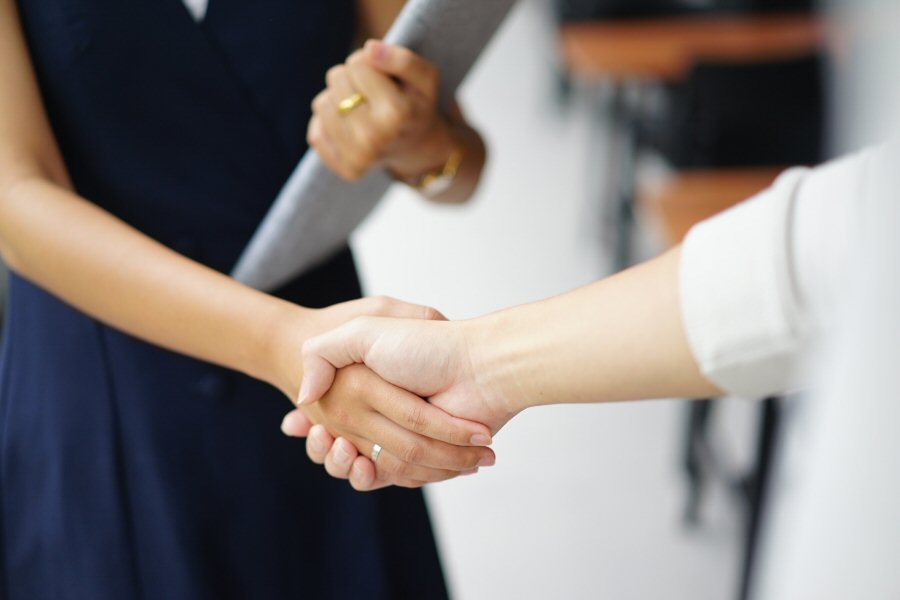 B2B Consideration: Facebook / LinkedIn Native Leads Form